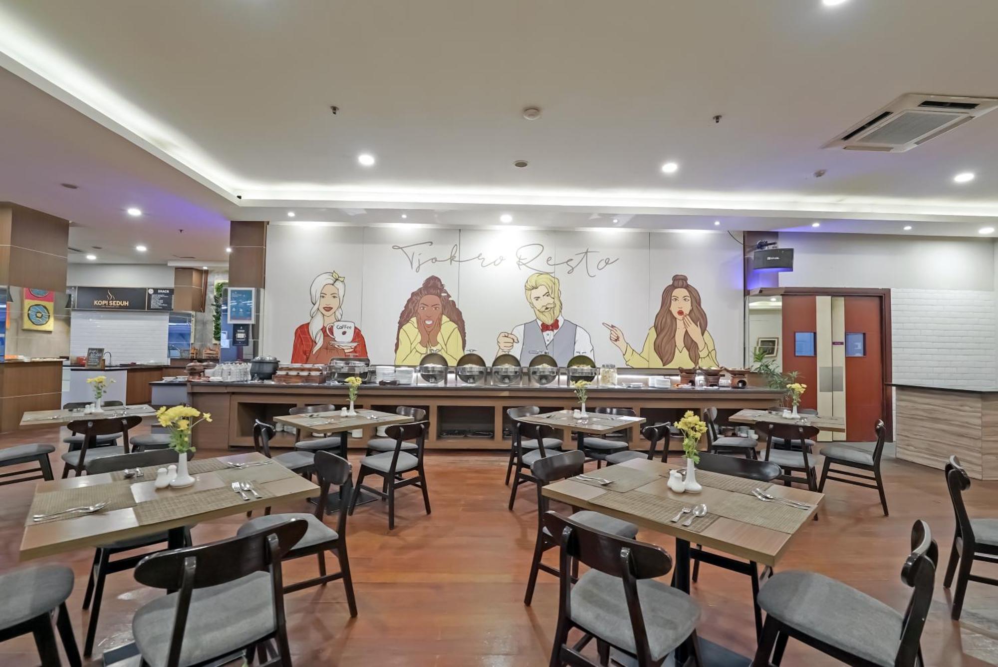 Tjokro Hotel Klaten Exteriör bild