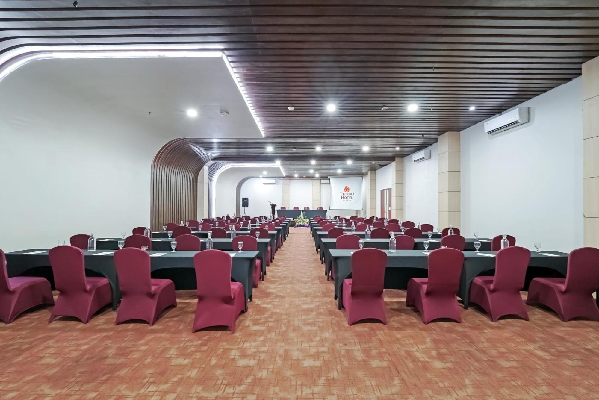 Tjokro Hotel Klaten Exteriör bild