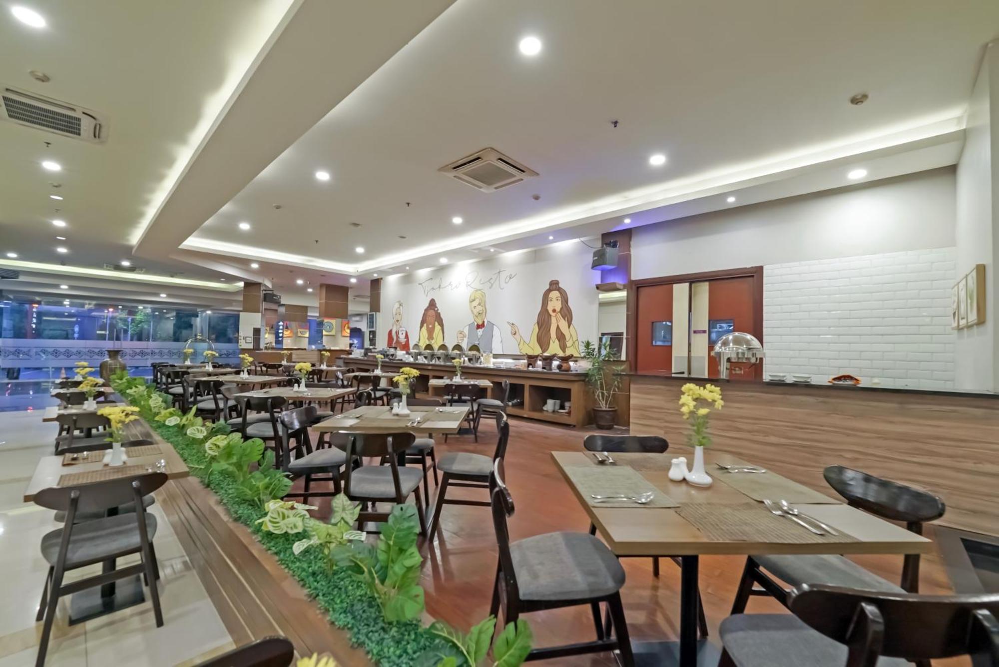 Tjokro Hotel Klaten Exteriör bild